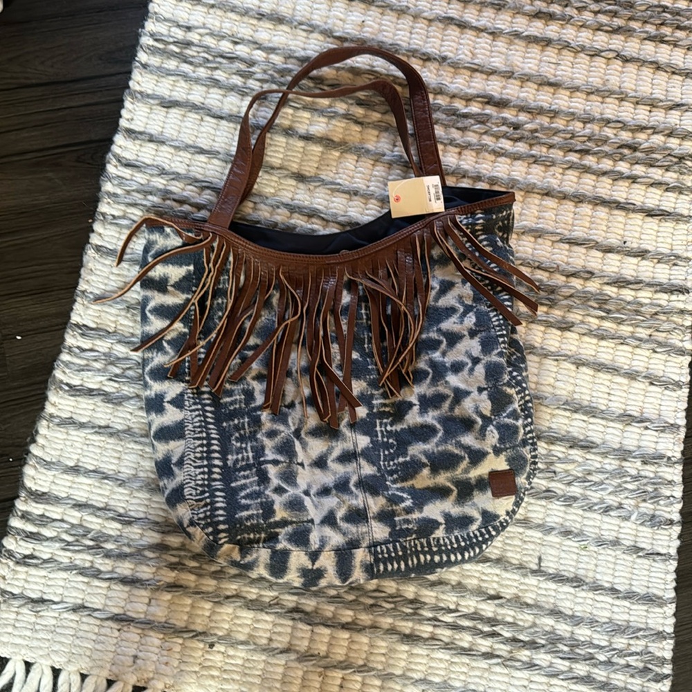Fun BillaBong bag NWT Tie dye